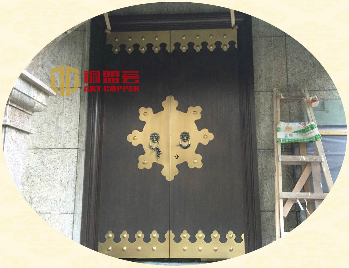 銅門安裝案例_銅盟薈