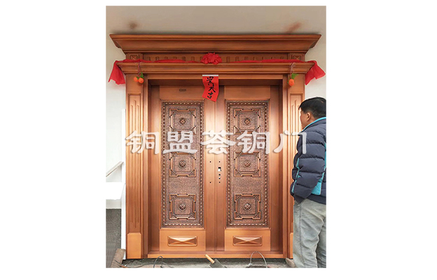 “大富大貴”銅門，讓別墅盡顯高貴氣質(zhì)