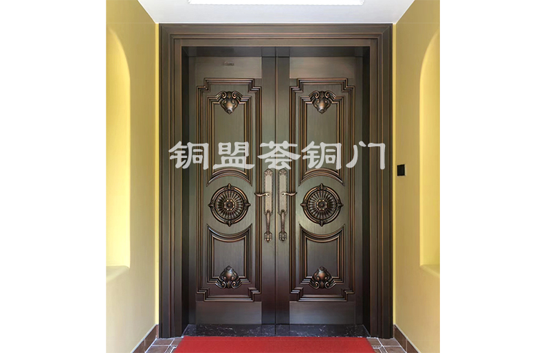 銅盟薈銅門護(hù)衛(wèi)家宅，為您的家庭保駕護(hù)航